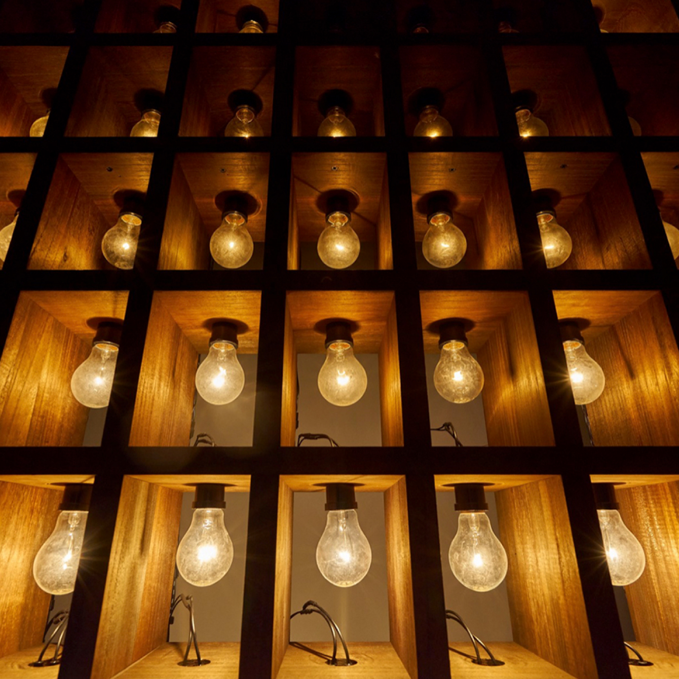 몰입형 미디어아트 특별전: NOW Here, Nowhere