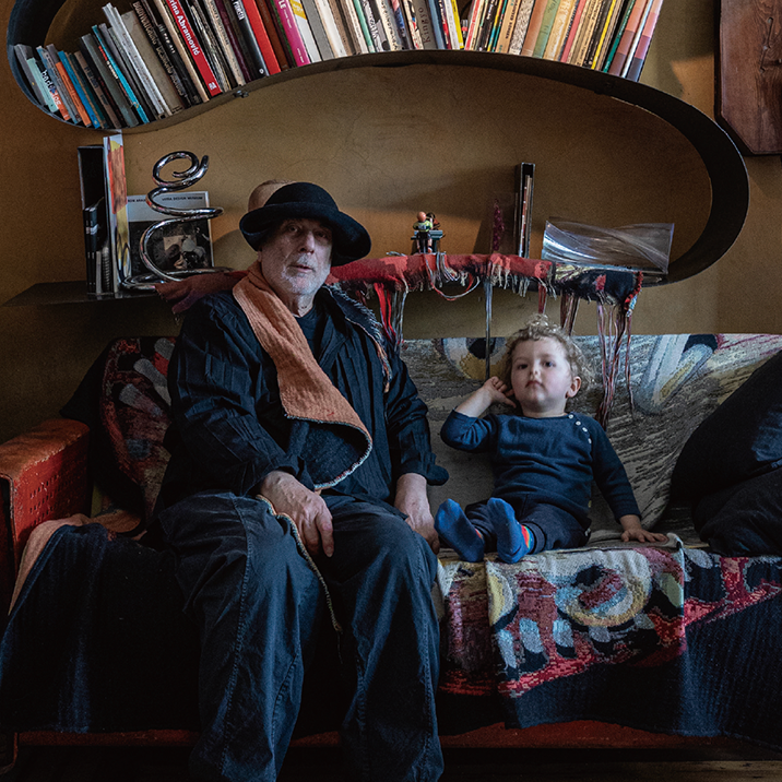 Magazine : 가구 디자이너 론 아라드의 실험적 공간