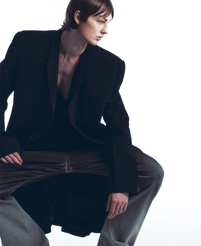 Magazine : BOLD MOVES